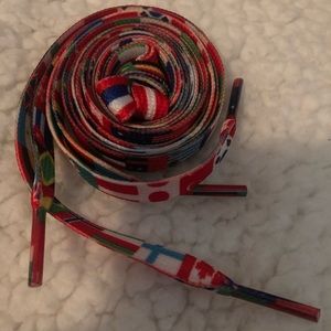 Design shoe laces - different countries